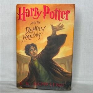 Harry Potter and the Deathly Hallows Book First Edition First Print w/Errors.